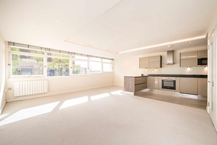 3 Bedroom Flat For Sale In Elystan Place, Chelsea, SW3