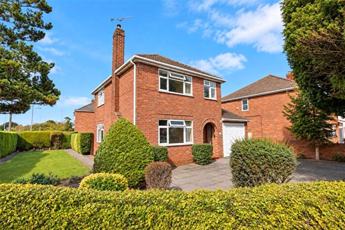 3 Bedroom Detached House For Sale In Chester Road, Whitby, Ellesmere Port, CH65