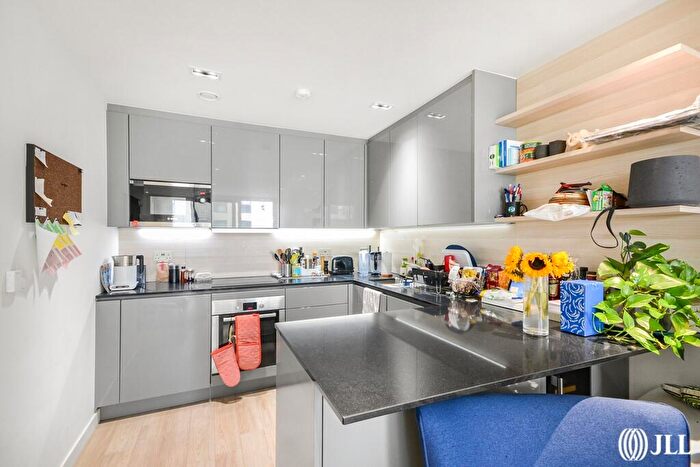 1 Bedroom Apartment To Rent In Woodberry Grove London, N4