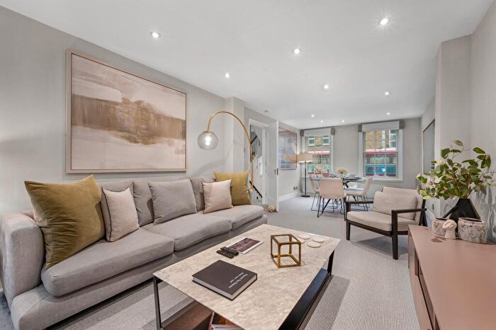 2 Bedroom Mews For Sale In Cornwall Terrace Mews, Regent's Park, NW1