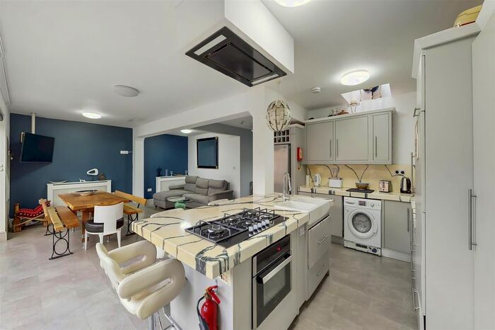 6 Bedroom Semi-Detached House To Rent In Sherrick Green Road, Gladstone Park, Dollis Hill, NW10