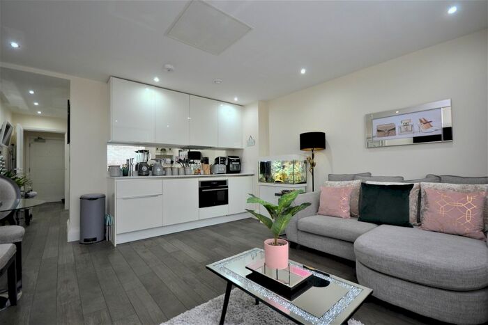 1 Bedroom Flat To Rent In London Road, Bromley, BR1