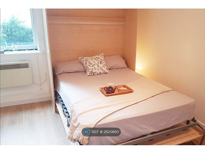 Studio To Rent In Rufford Street, London, N1