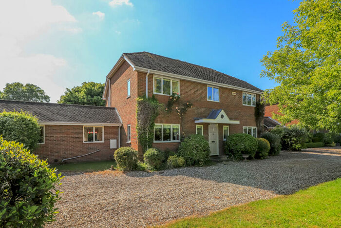 5 Bedroom Detached House For Sale In Lower Woodford, Salisbury, Wiltshire, SP4
