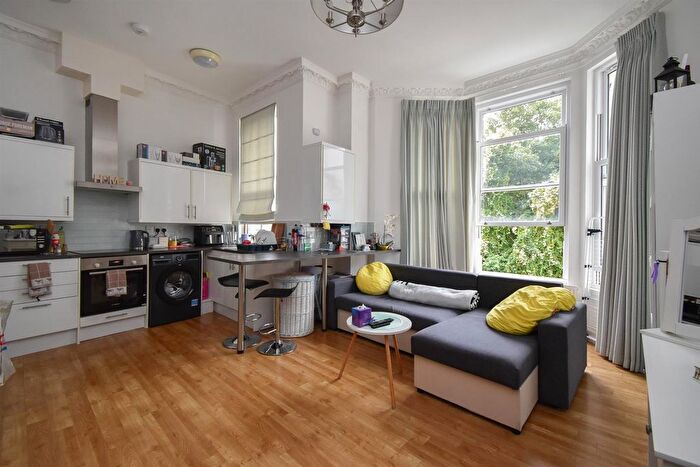 1 Bedroom Flat To Rent In Hastings, East Sussex, TN34