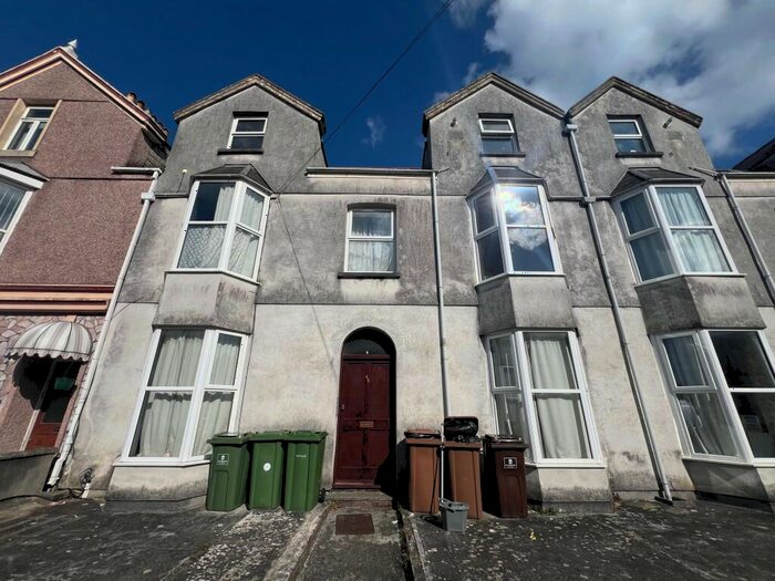 2 Bedroom Flat To Rent In Headland Park, Plymouth, PL4