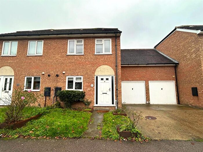 3 Bedroom Semi Detached House To Rent In Abbs Cross Gardens, Hornchurch, RM12