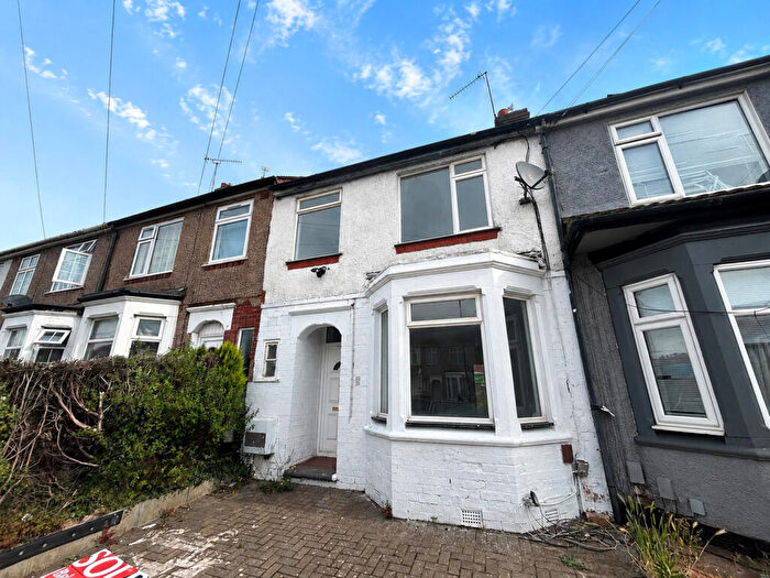 3 Bedroom Terraced House To Rent In Burnaby Road, CV6