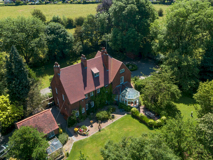 5 Bedroom Detached House For Sale In Tonge Lane, Breedon-on-the-Hill, DE73