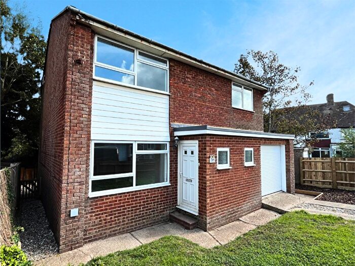 4 Bedroom Detached House To Rent In Abbey Drive, St. Leonards-On-Sea, TN38