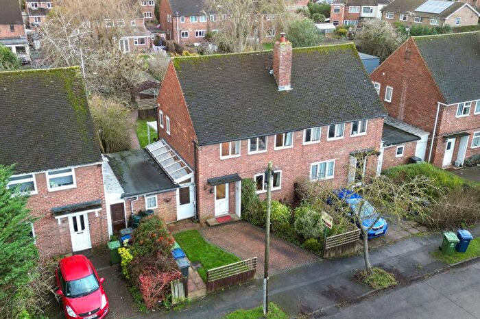 3 Bedroom Semi Detached House For Sale In Maitland Avenue, Cambridge, CB4