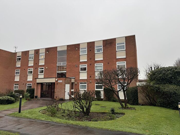 2 Bedroom Apartment For Sale In Touchwood Hall Close, Solihull, B91