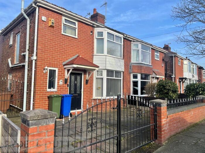 3 Bedroom Semi-Detached House To Rent In Scott Road, Droylsden, Manchester, Greater Manchester, M43