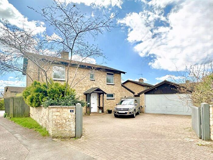 4 Bedroom Detached House For Sale In Glebe Rise, Kings Sutton, OX17