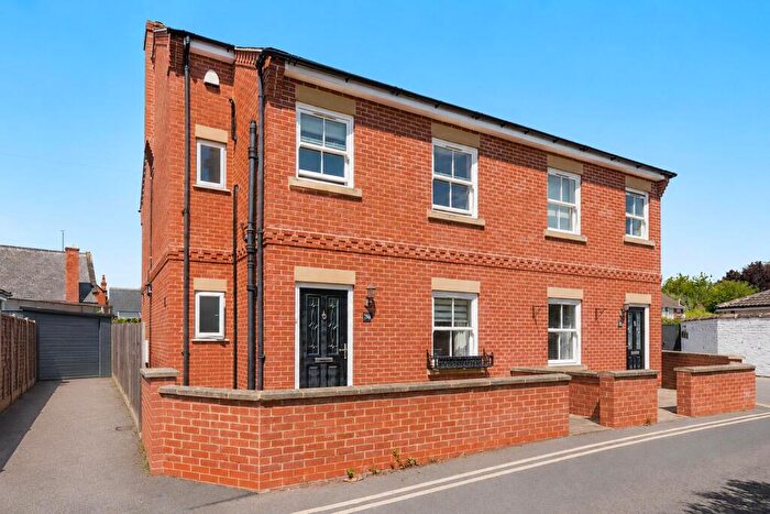 3 Bedroom Semi-Detached House For Sale In Bourne Square, Breaston, DE72