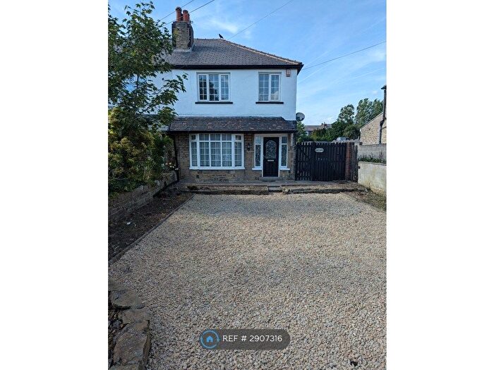 3 Bedroom Semi-Detached House To Rent In Tyersal Road, Bradford, BD4