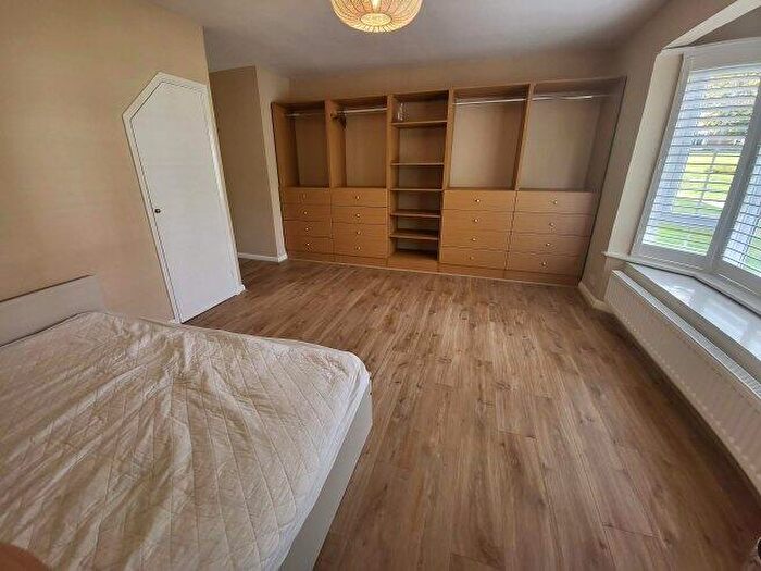 1 Bedroom Flat To Rent In Firgrove Court, GU9