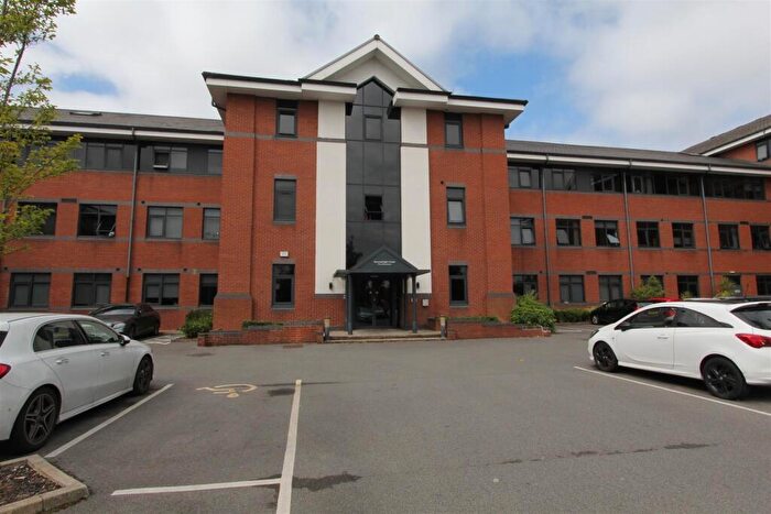 Studio To Rent In Dawsons Square, Pudsey, LS28