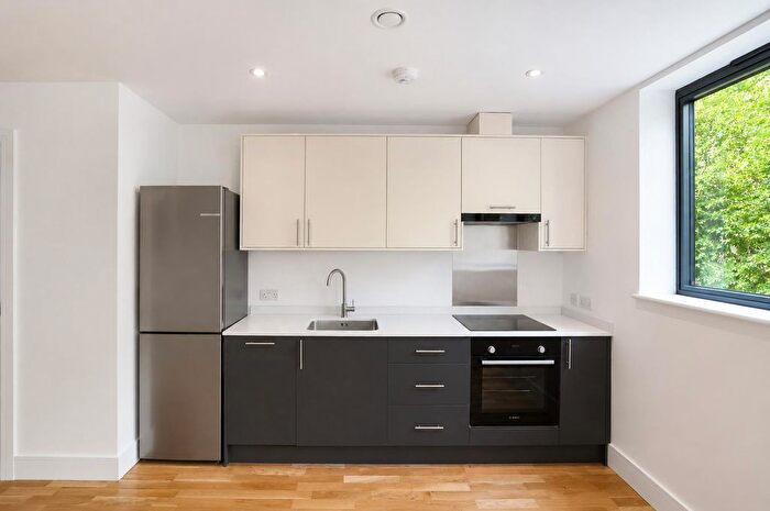 Studio To Rent In - Seven Sisters Road, London, N15