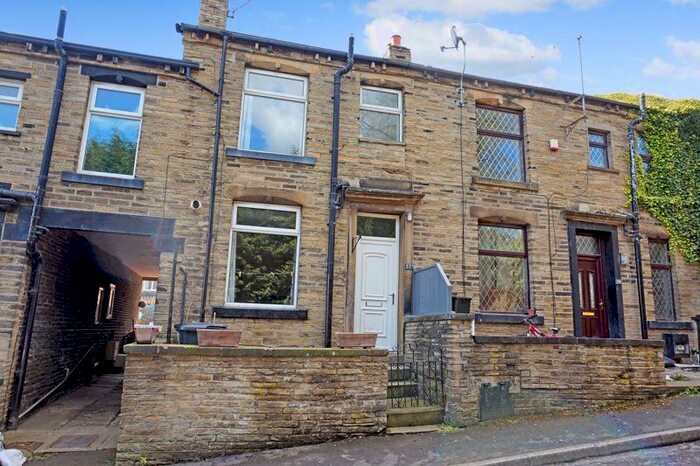 1 Bedroom Terraced House To Rent In Camm Street, Brighouse, HD6