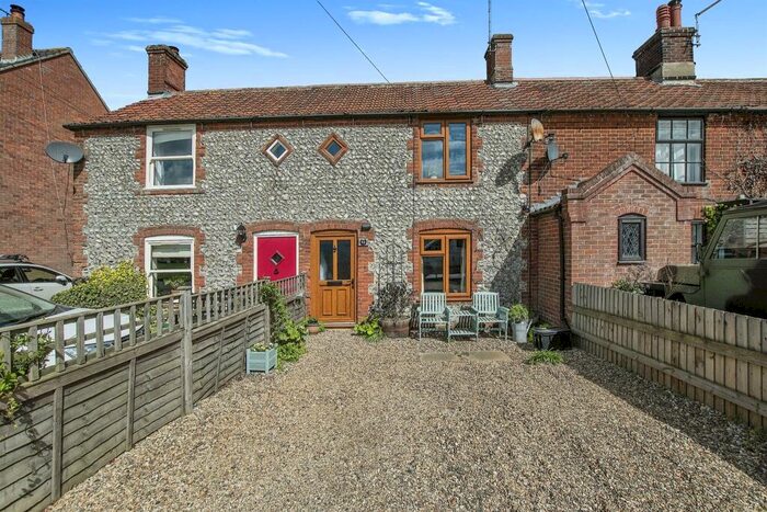2 Bedroom Terraced House For Sale In Thwaite Hill, Aldborough, Norwich, NR11