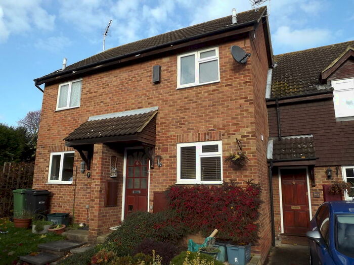 1 Bedroom Semi-Detached House To Rent In Wilstone Drive, Jersey Farm, St Albans, AL4