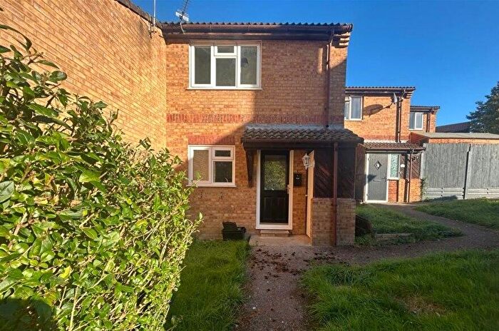 2 Bedroom House To Rent In Northfield Road, Harpenden, AL5