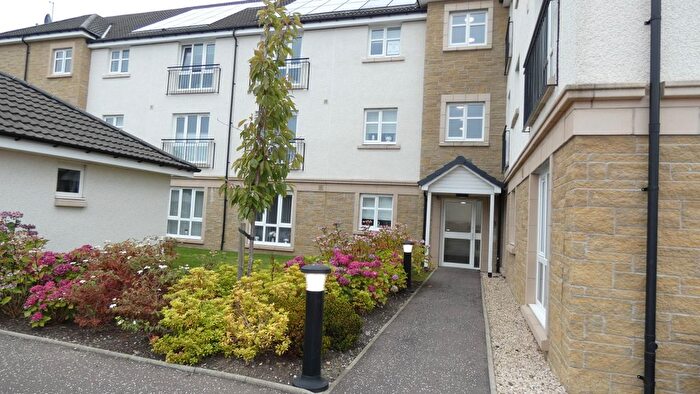 2 Bedroom Flat For Sale In Ferniesyde Court, Falkirk, FK2