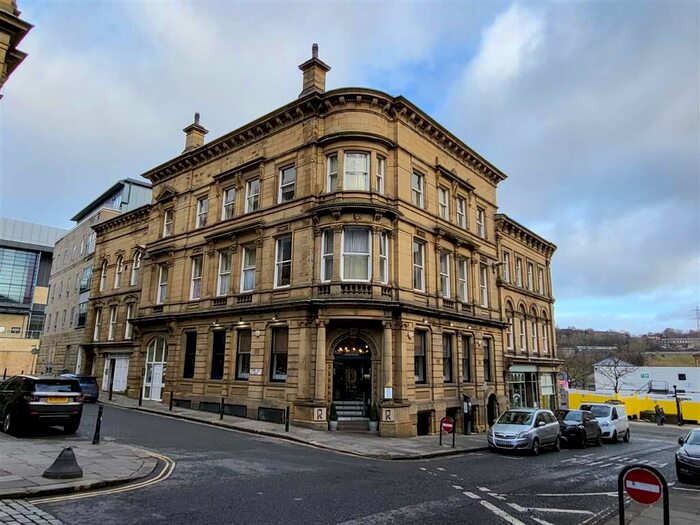 1 Bedroom Flat To Rent In Calder Court, Town Hall Street, Halifax HX1