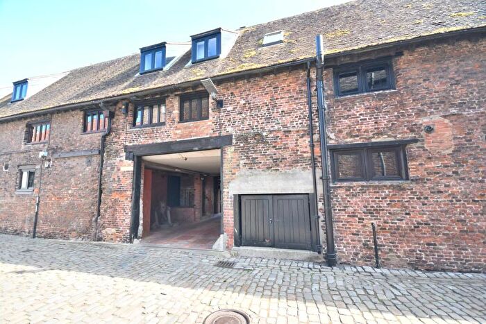2 Bedroom Apartment For Sale In Kings Staithe Lane, King's Lynn, PE30