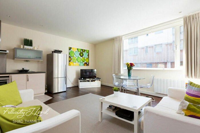 1 Bedroom Flat For Sale In East Lane, London, SE16