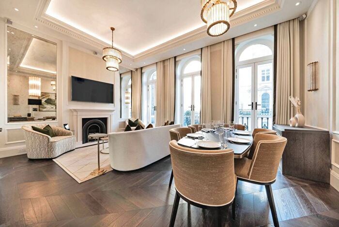 2 Bedroom Flat To Rent In Prince Of Wales Terrace, High Street Kensington, W8