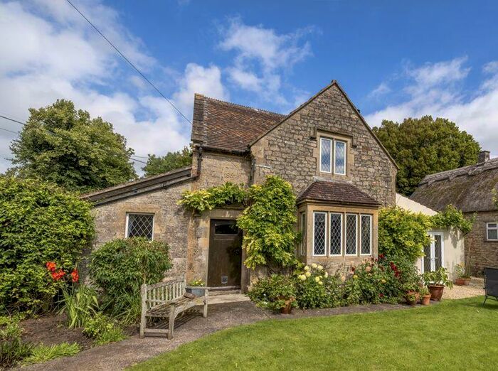 4 Bedroom Detached House For Sale In West Cranmore, BA4