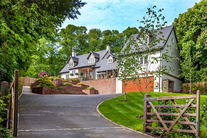 4 Bedroom Detached House For Sale In Chalkpit Lane, Marlow, SL7