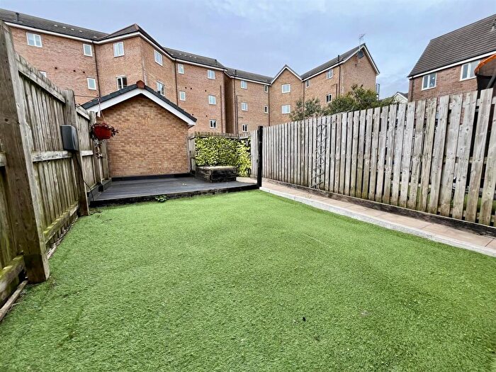 4 Bedroom Town House To Rent In Mears Beck Close, Morecambe, LA3