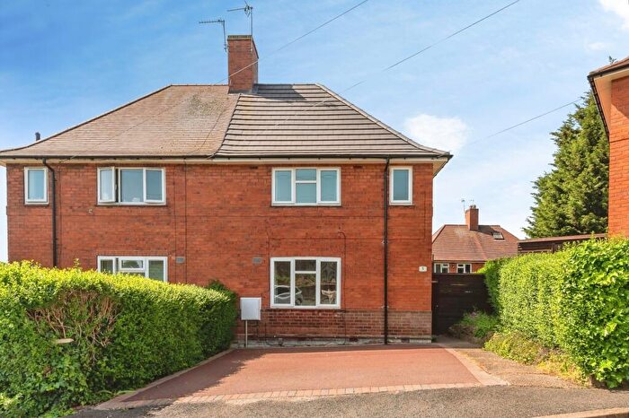 3 Bedroom Semi Detached House For Sale In Hagley Close, Nottingham, Nottinghamshire, NG3