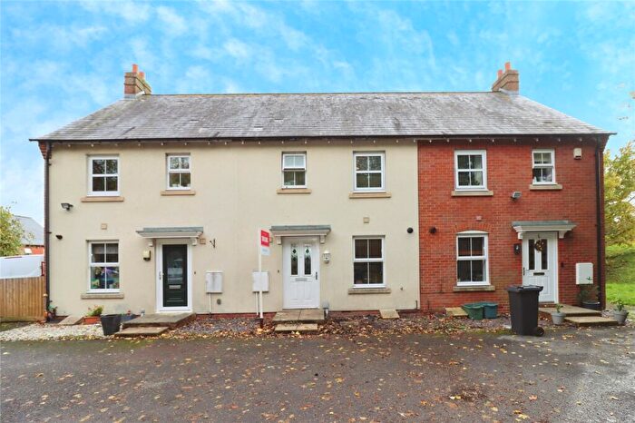 3 Bedroom Terraced House For Sale In Hickory Lane, Almondsbury, Bristol, BS32