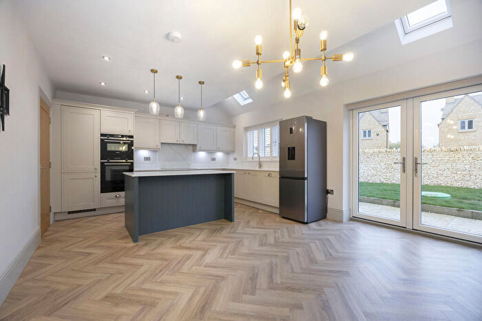 3 Bedroom Detached House To Rent In Acer Gardens, Alstone, GL20