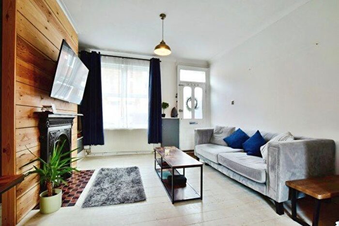 2 Bedroom Terraced House To Rent In Beaconsfield Road, Altrincham, WA14