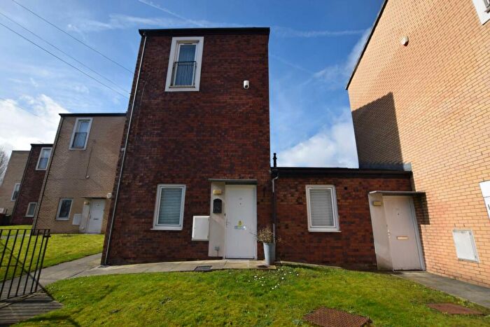 2 Bedroom Flat To Rent In Old Chester Road, Birkenhead, CH41