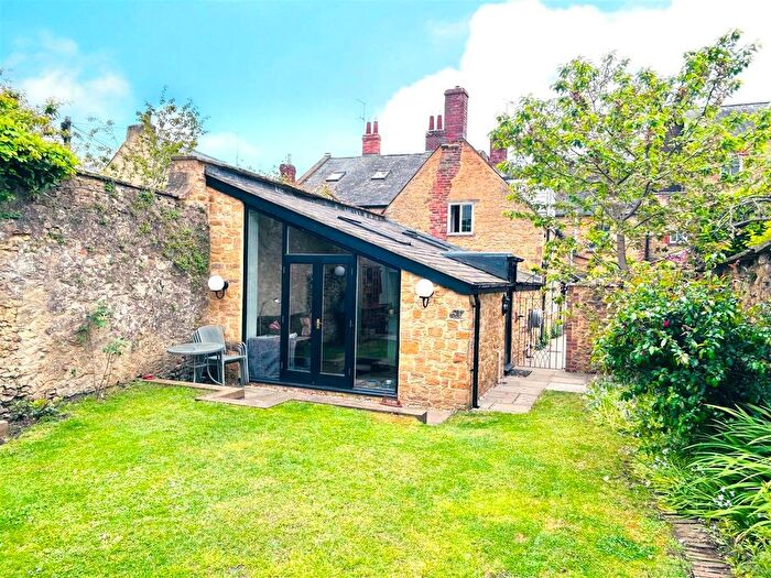 4 Bedroom Semi-Detached House For Sale In Church Street, Crewkerne, TA18