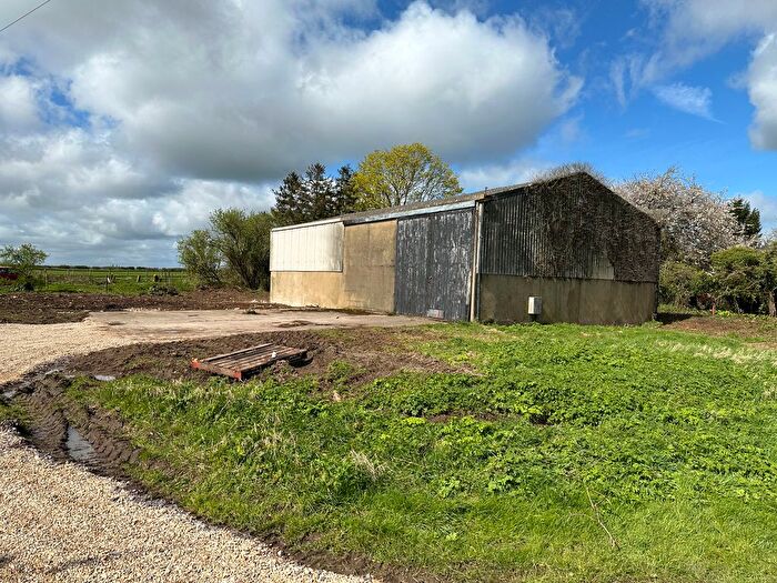 4 Bedroom Land For Sale In Barn Firtree Farm, Kirtlington Road, Caulcott, Oxfordshire, OX25