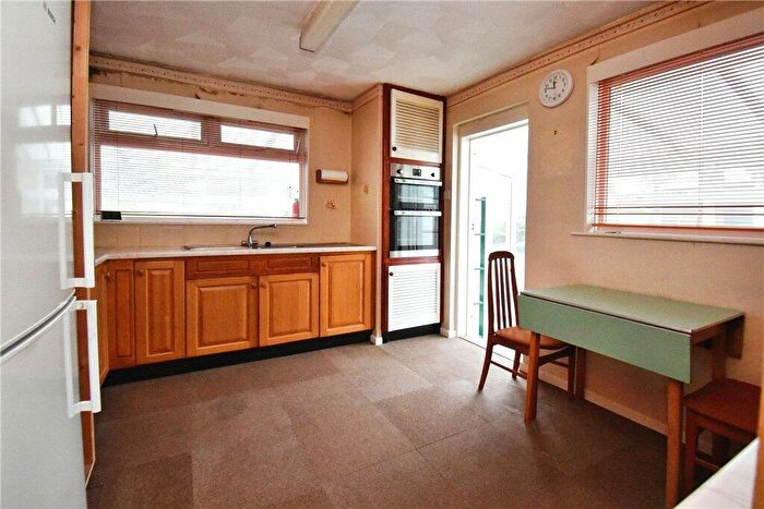 2 Bedroom Detached Bungalow For Sale In Winstone Crescent, North Baddesley, Southampton, Hampshire, SO52