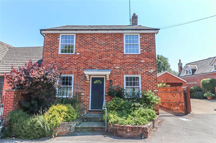 4 Bedroom Detached House For Sale In Winchester Road, Kings Somborne, Stockbridge, Hampshire, SO20
