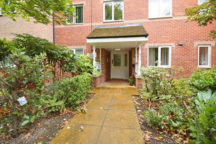 2 Bedroom Flat For Sale In Oliver House, Wain Avenue, Chesterfield, S41