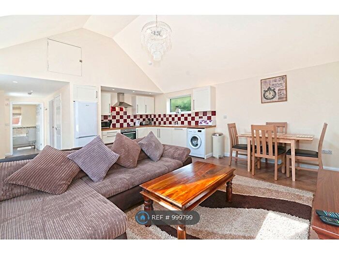 2 Bedroom Bungalow To Rent In Hornash Lane, Shadoxhurst, Ashford, TN26