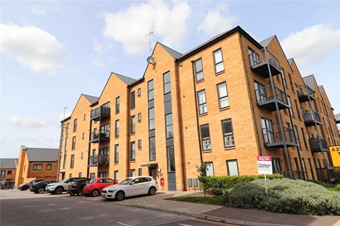 2 Bedroom Apartment For Sale In Bottle Kiln Court, Cresswell Road, Swanscombe, Kent, DA10