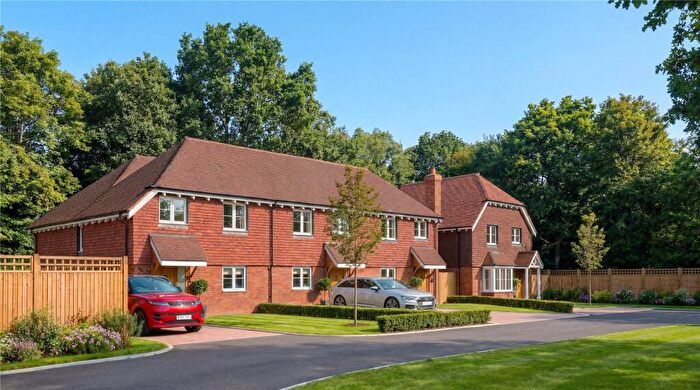 3 Bedroom House For Sale In Westbrook Hill, Elstead, Godalming, Surrey, GU8