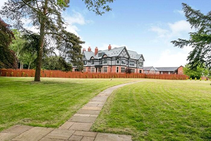 3 Bedroom Flat For Sale In Ferma Lane, Great Barrow, Chester, CH3