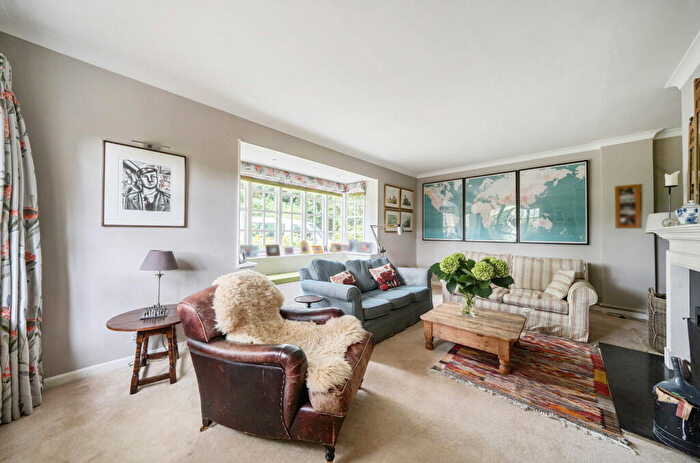 4 Bedroom Detached House For Sale In Bourne Lane, Twyford, Winchester, Hampshire, SO21